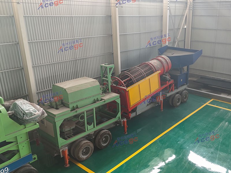 淘金船-移動(dòng)淘金設(shè)備-移動(dòng)臥式離心選礦車